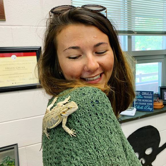 Meet the Posher Other - Meet your Posher, Emily